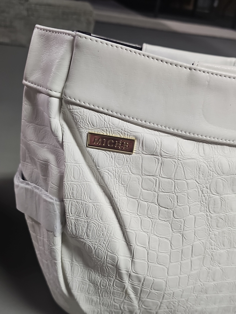 MICHE Bags Miche Anndrea Demi Shell White  with Gold Zippers 2012 - Picture 3 of 12